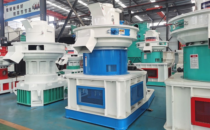 鋸末顆粒機(jī).jpg 鋸末顆粒機(jī).jpg